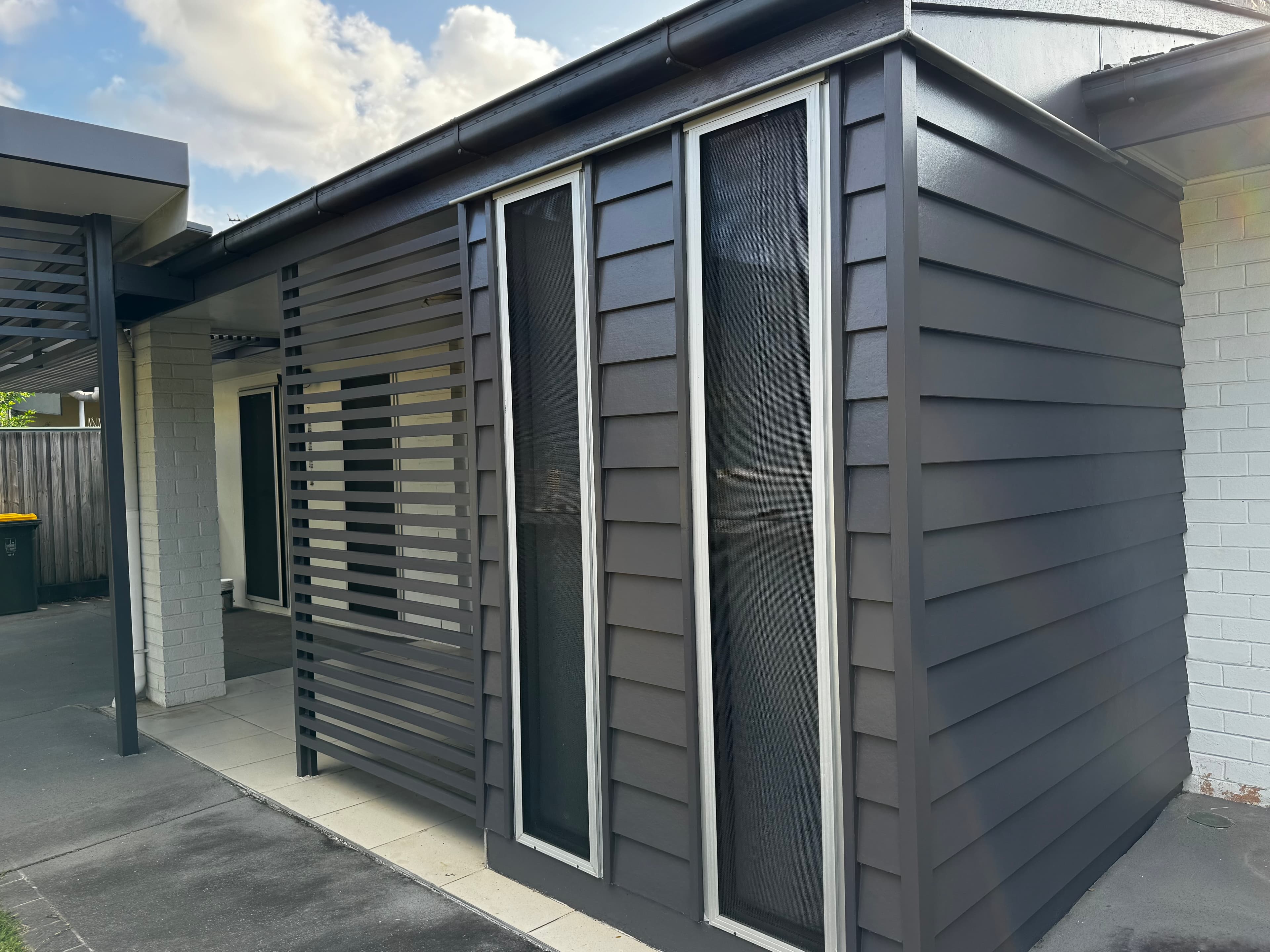 Residential Repaint, Macgregor | Metro Painting Group