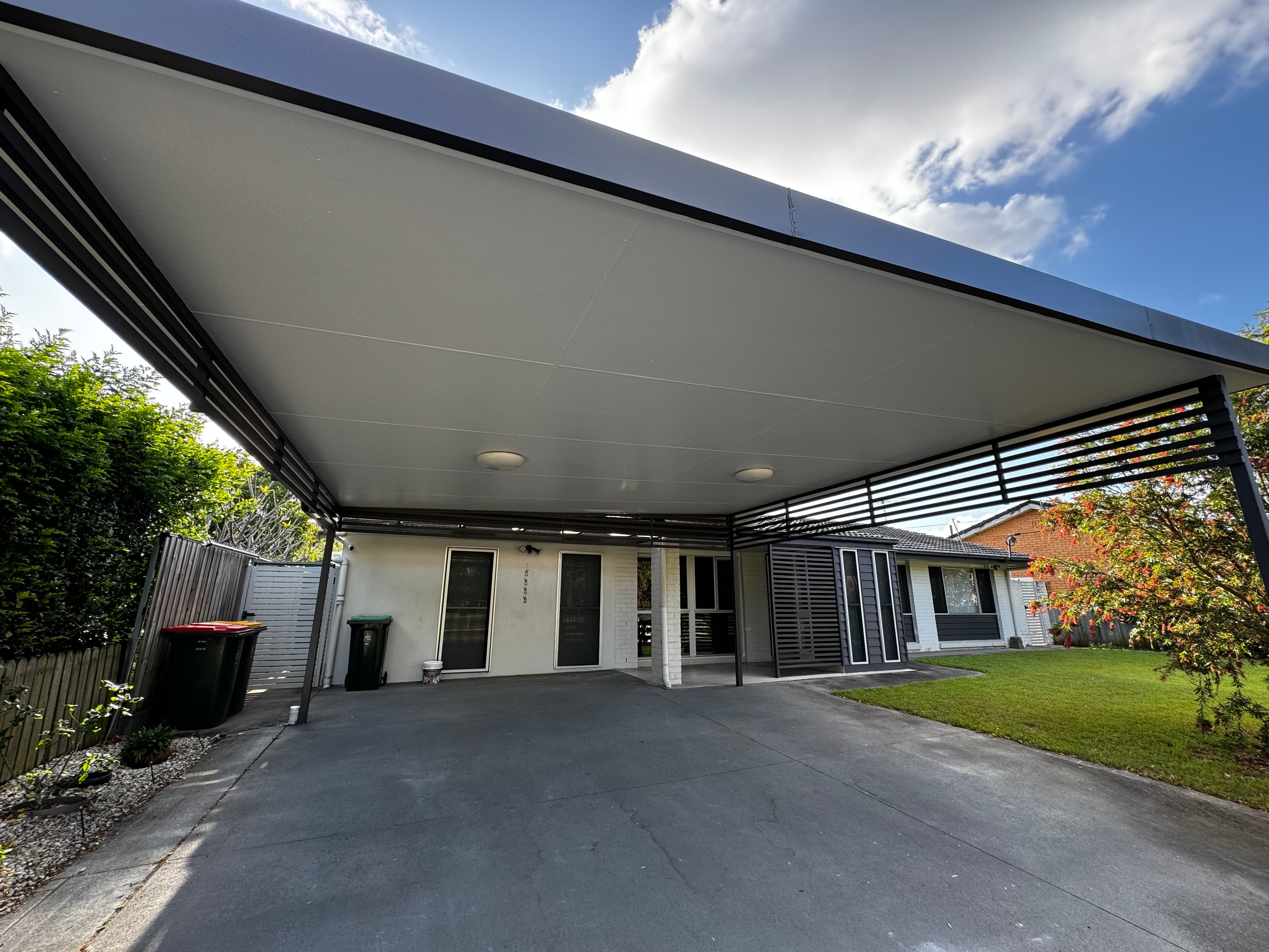 Residential Repaint, Macgregor | Metro Painting Group