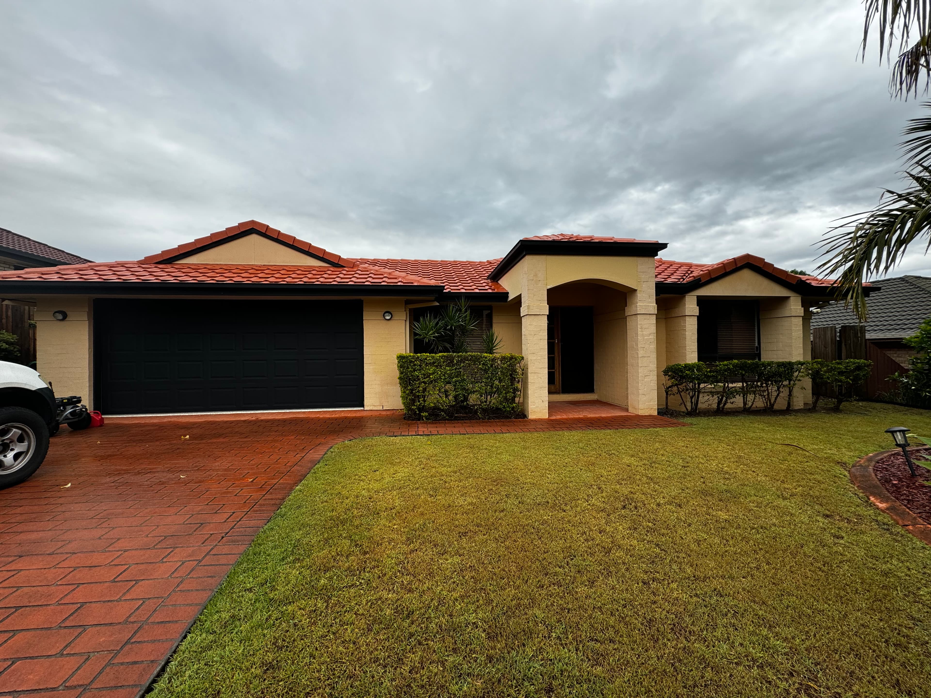 Full Exterior Repaint, Parkinson | Metro Painting Group