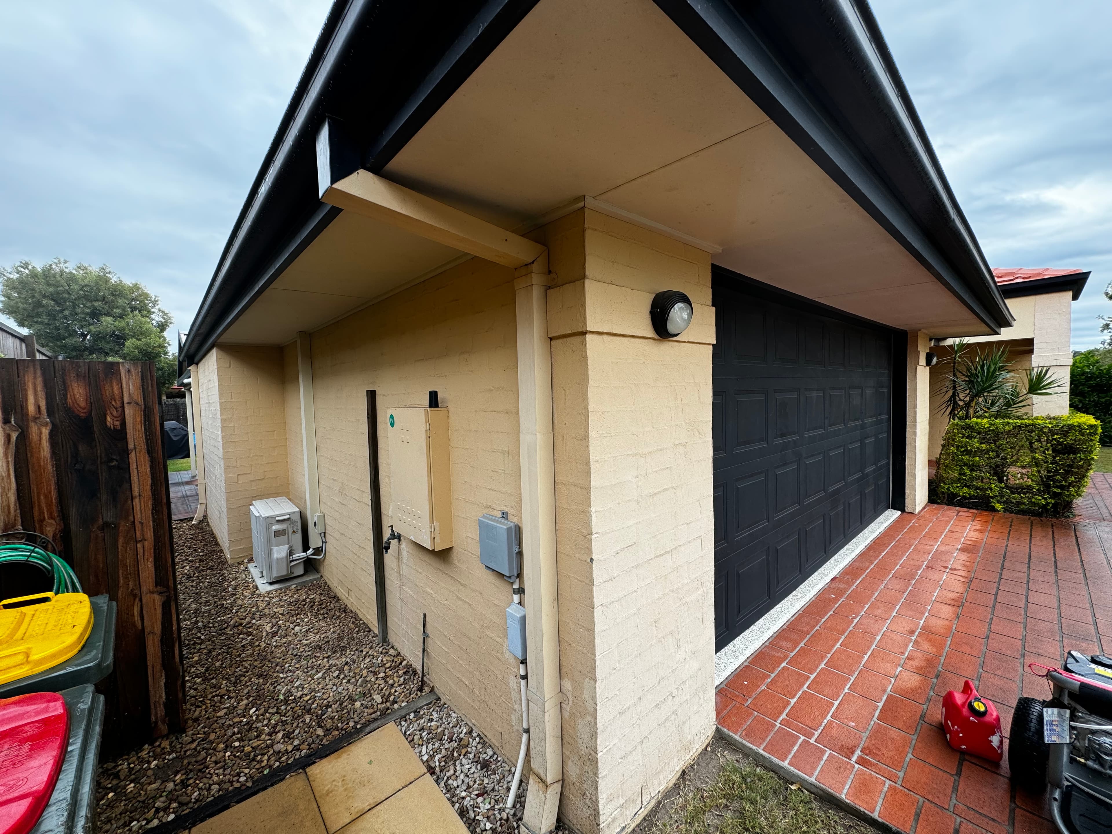 Full Exterior Repaint, Parkinson | Metro Painting Group
