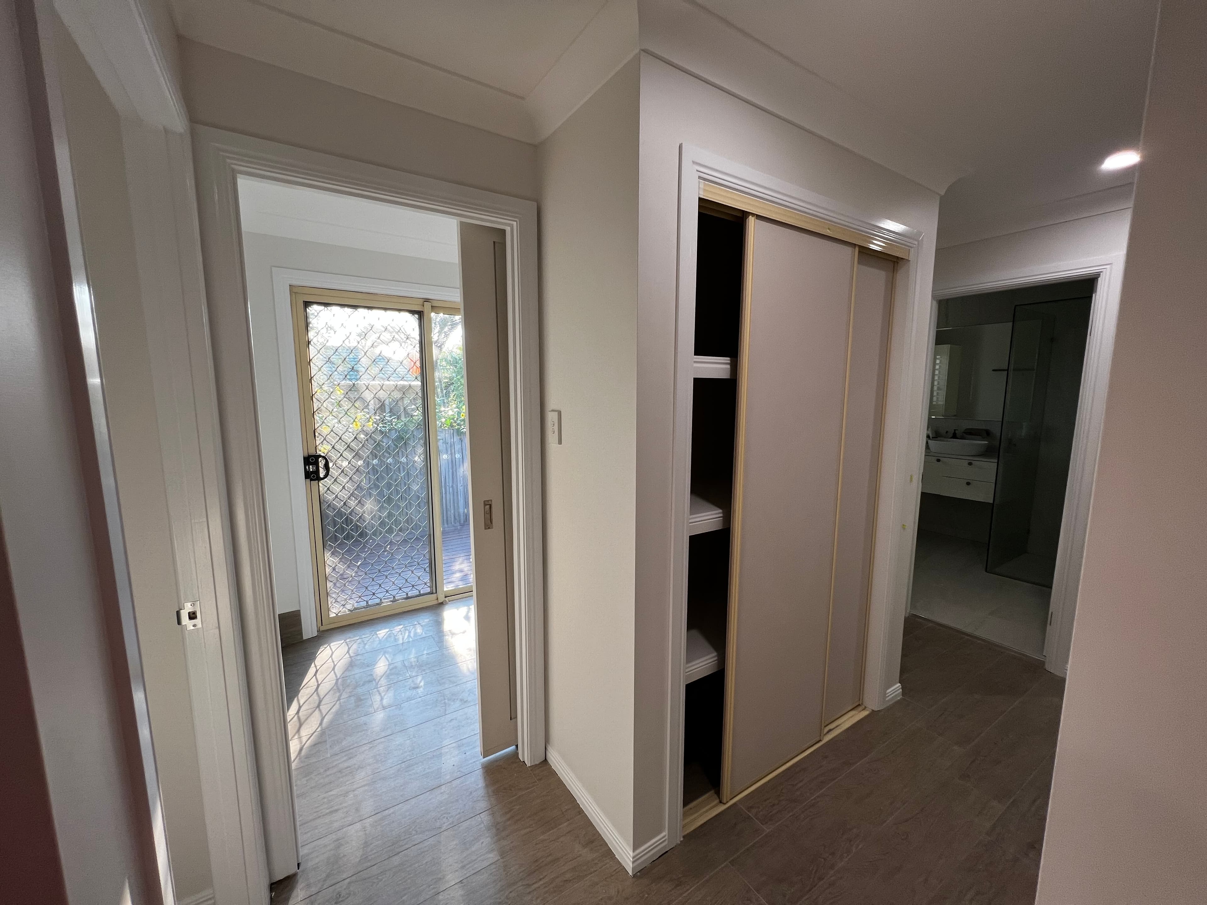 Full Interior Repaint, Parkinson (Bellview) | Metro Painting Group